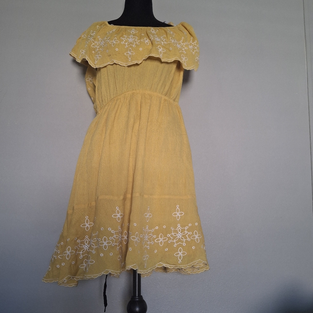Lulu's Yellow Ruffled Off-Shoulder Sundress for Wedding Guests